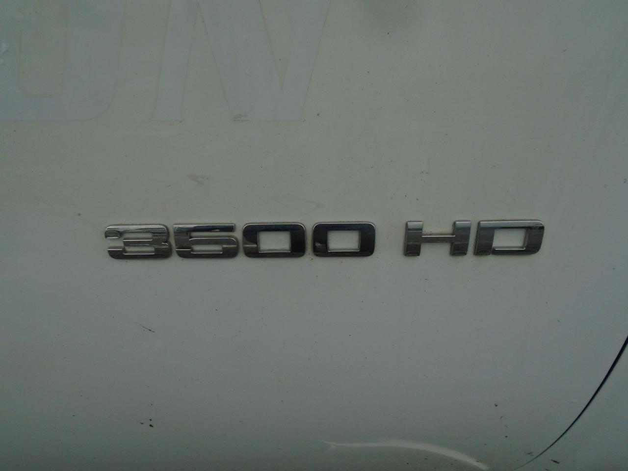 2012 Chevrolet Silverado 3500HD Flat bed 2WD Crew Cab 167  WT - Photo #18
