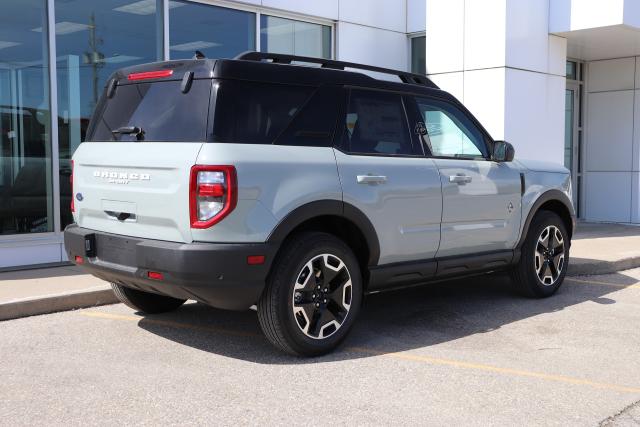 2024 Ford Bronco Sport OUTER BANKS 4X4 Photo1