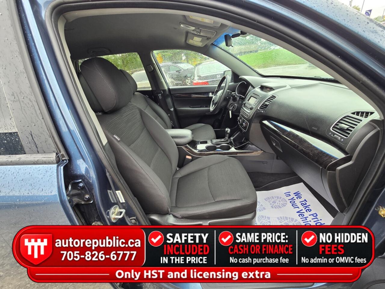 2015 Kia Sorento LX AWD Certified Local Trade in Photo