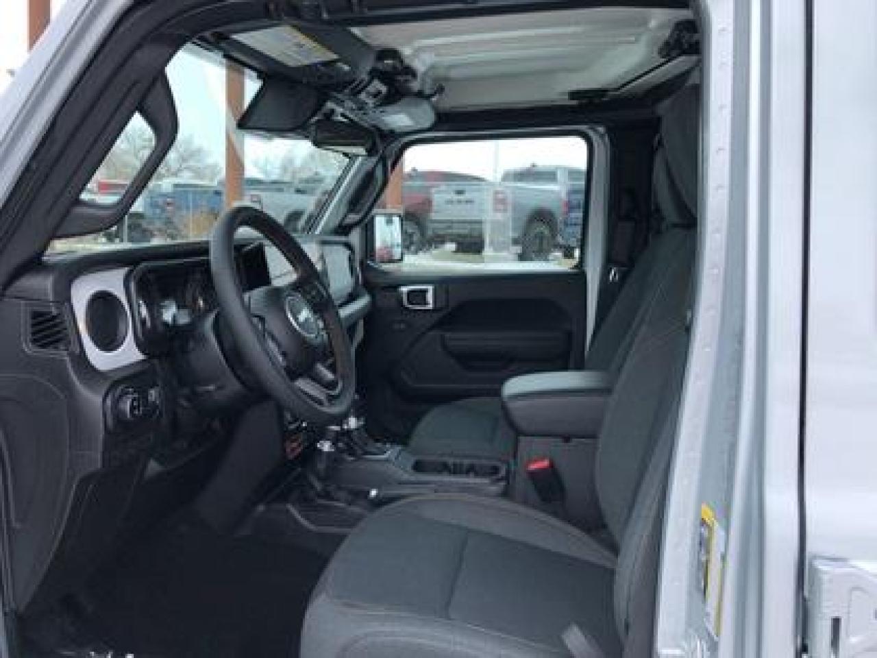 2024 Jeep Gladiator Willys 4x4 #133 Photo4