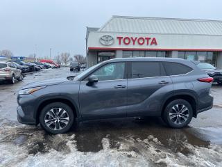 Used 2020 Toyota Highlander XLE for sale in Cambridge, ON
