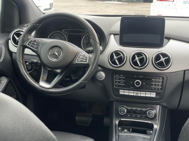 2018 Mercedes-Benz B-Class B 250 4MATIC / LEATHER / PANO / BLINDSPOT Photo12