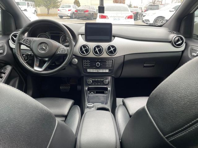 2018 Mercedes-Benz B-Class B 250 4MATIC / LEATHER / PANO / BLINDSPOT Photo11