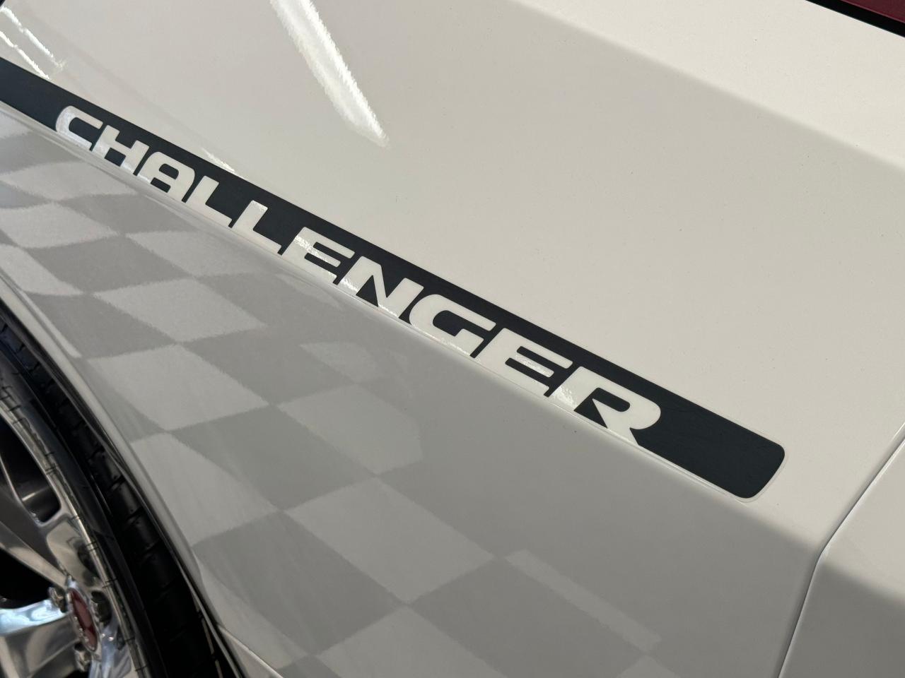 2016 Dodge Challenger SXT PLUS+Roof+Cooled Leather+Camera+ACCIDENT FREE - Photo #64