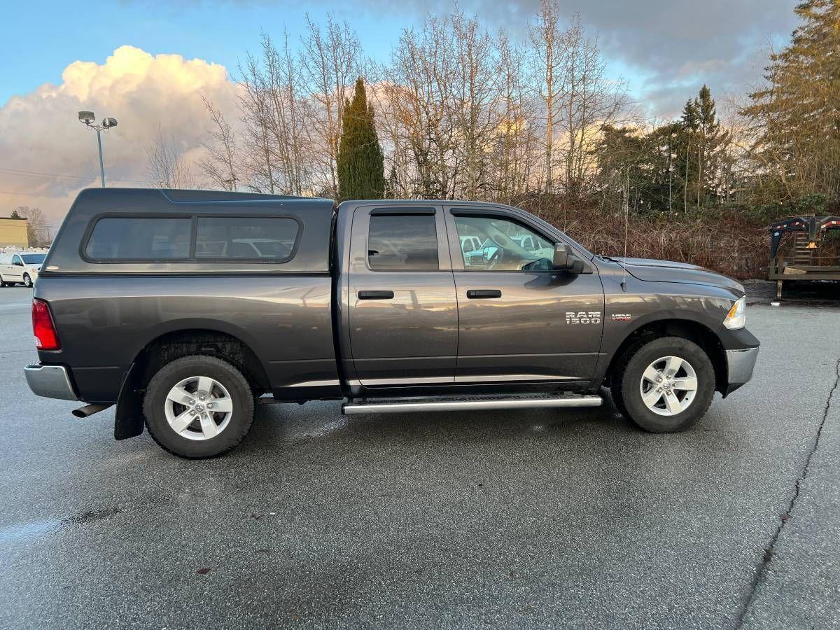 2018 RAM 1500 4x4 Quad Cab 6'4" Box /with canopy - Photo #10