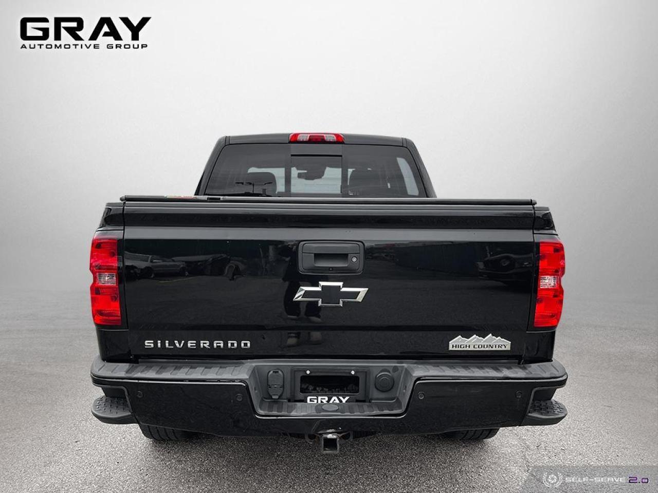 2015 Chevrolet Silverado 1500 High Country Photo3