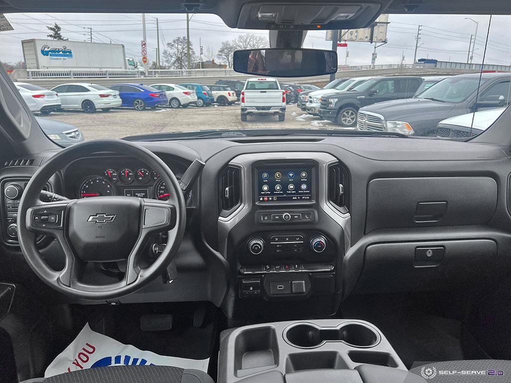 2019 Chevrolet Silverado 1500 CUSTOM TRAIL BOSS / 4X4 / EXT CAB / V8 - Photo #24