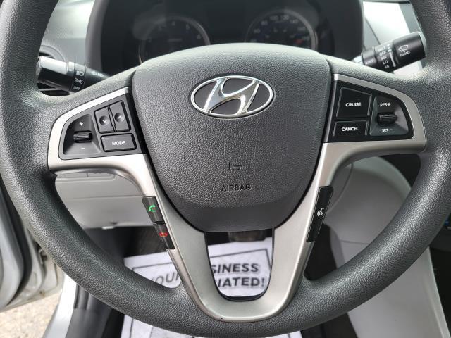 2015 Hyundai Accent GLS Photo10