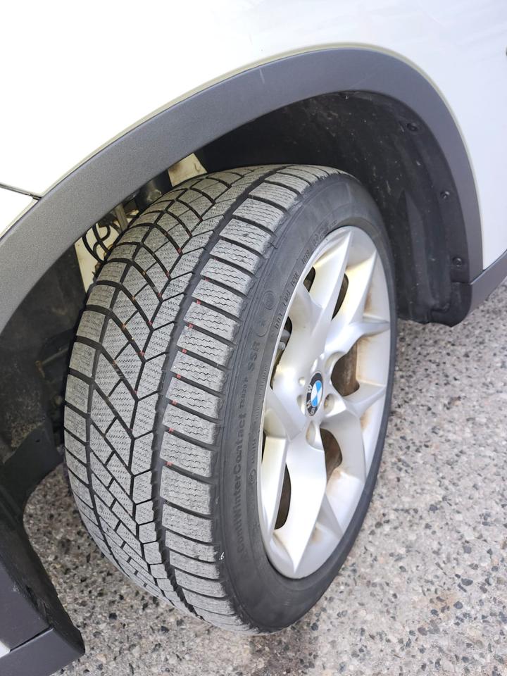 2012 BMW X1 Navigation, Pano Roof, AWD 4dr 28i Photo
