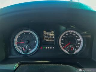 2013 RAM 1500 SLT / 4X4 / QUAD CAB / NO ACCIDENTS - Photo #22