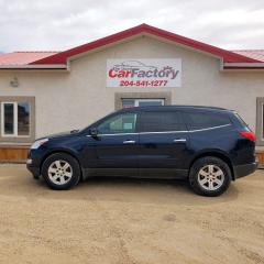 2010 Chevrolet Traverse 1LT / TWO PANEL SUNROOF/ 8 PASSENGER - Photo #2