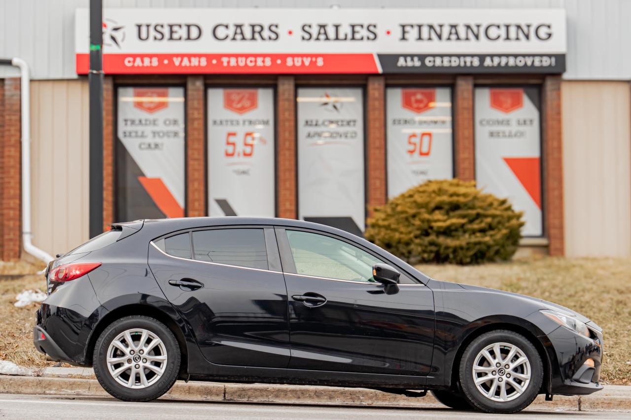 2014 Mazda MAZDA3 GS | 6 Speed | Cam | Alloys | Bluetooth | Spoiler