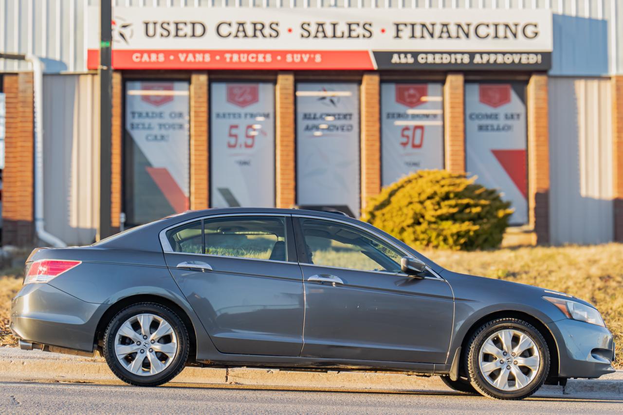 2010 Honda Accord EX-L | Navi | Auto | Leather | Sunroof | Alloys ++