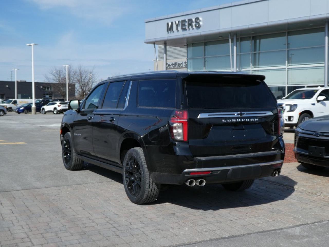 2024 Chevrolet Suburban High Country  - Sunroof Photo2