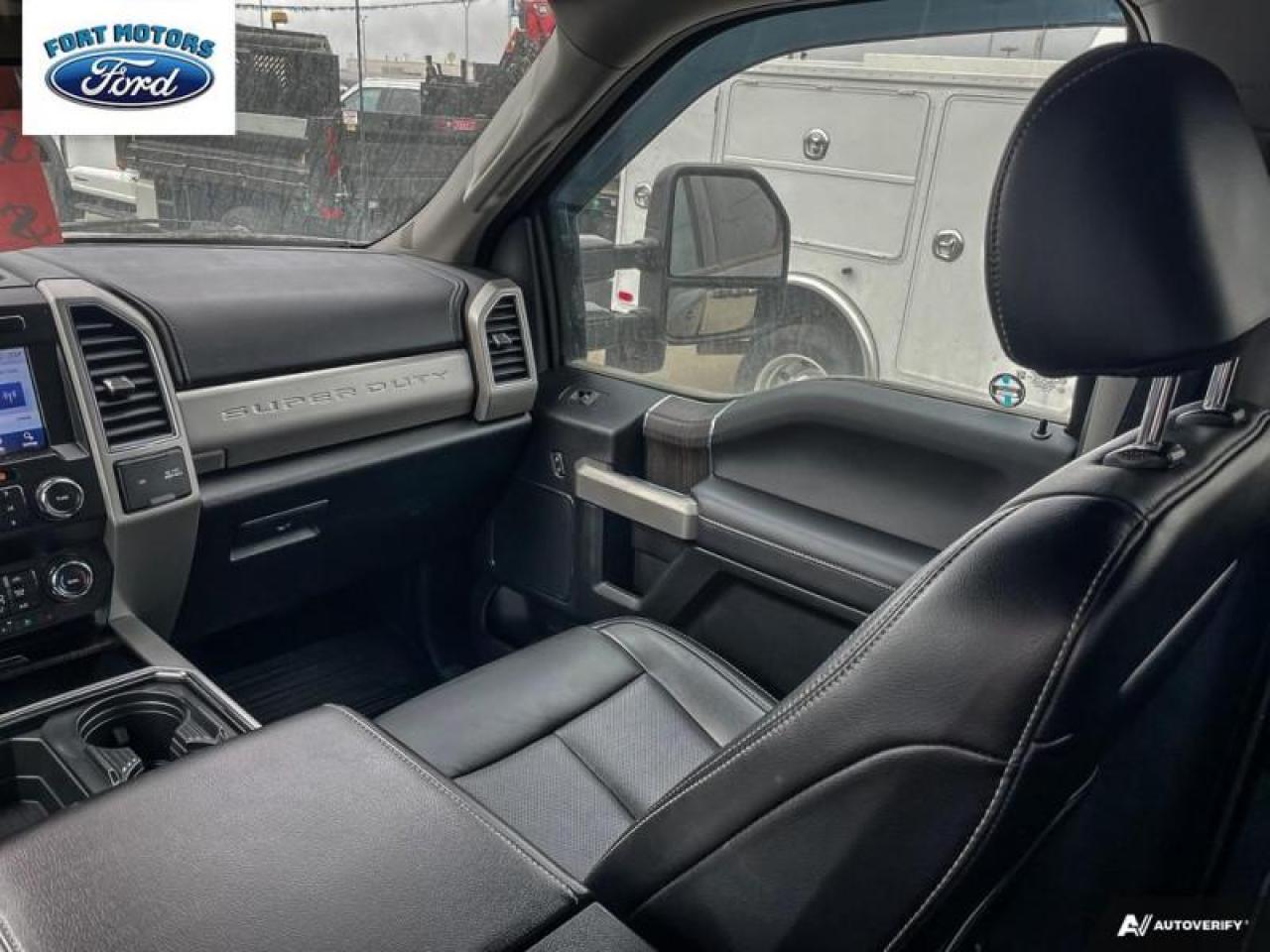 2021 Ford F-350 Super Duty Lariat  - Leather Seats Photo5