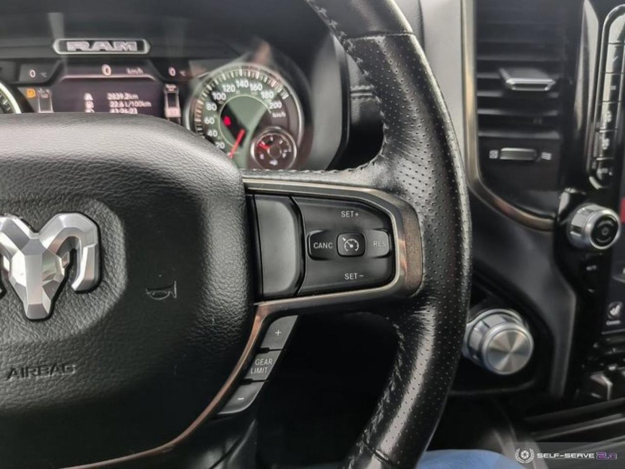 10933910