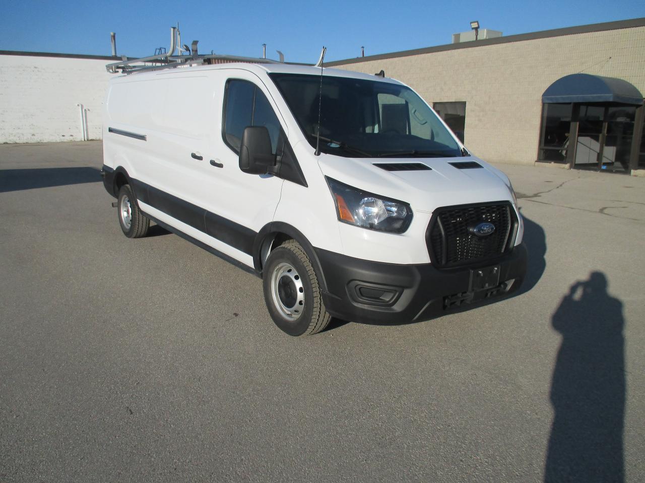 2021 Ford Transit 250 T-250 148" Low Rf 9070 GVWR RWD - Photo #3