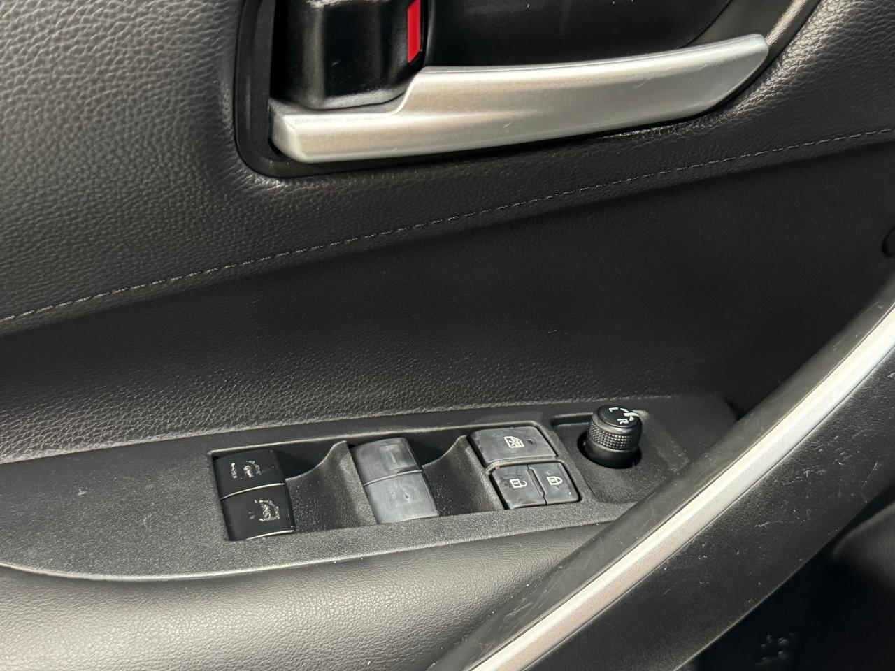 2020 Toyota Corolla SE+Tinted+New Brakes+Adaptive Cruise+CLEAN CARFAX - Photo #48