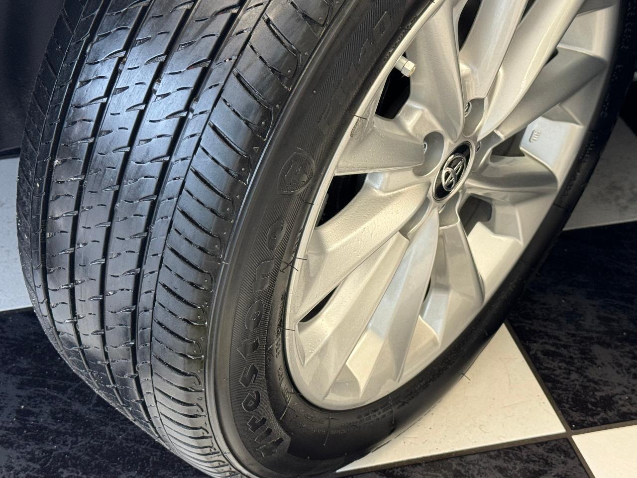 2020 Toyota Corolla SE+Tinted+New Brakes+Adaptive Cruise+CLEAN CARFAX - Photo #12