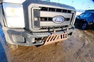 2012 Ford F-550 Picker Truck 6.8L V10 4WD w/vinyl seats - Photo #13