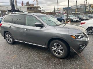 Used 2017 Nissan Pathfinder 4WD 4DR SL for sale in Vancouver, BC