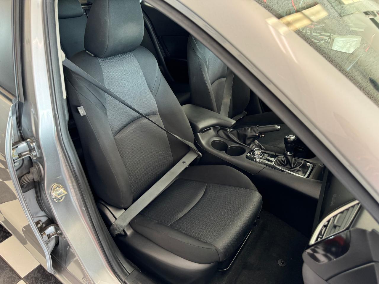 2016 Mazda MAZDA3 GX Hatch+Camera+Bluetooth+Clean Carfax Photo71