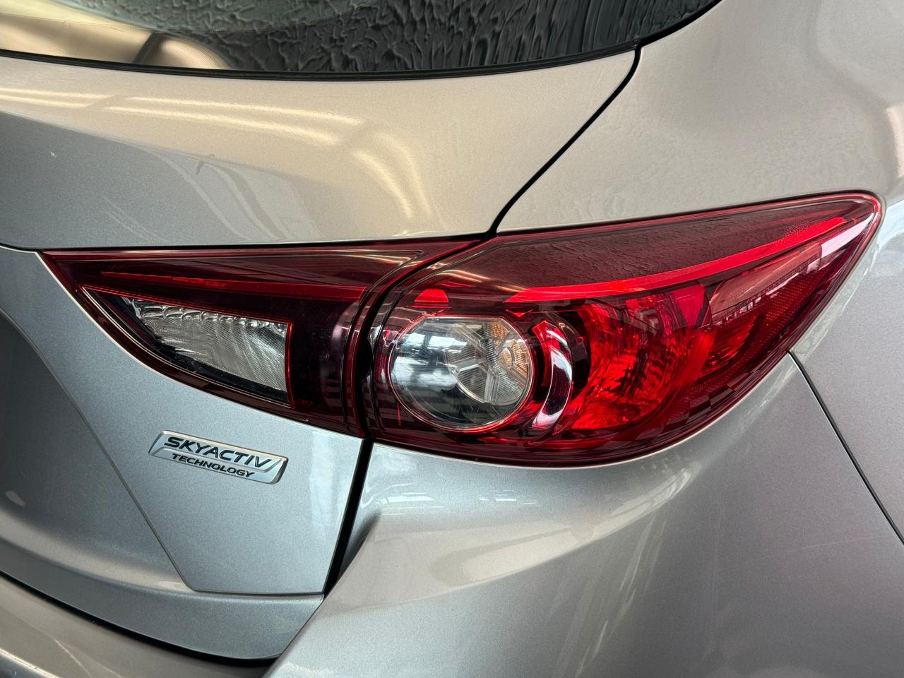 2016 Mazda MAZDA3 GX Hatch+Camera+Bluetooth+Clean Carfax - Photo #52