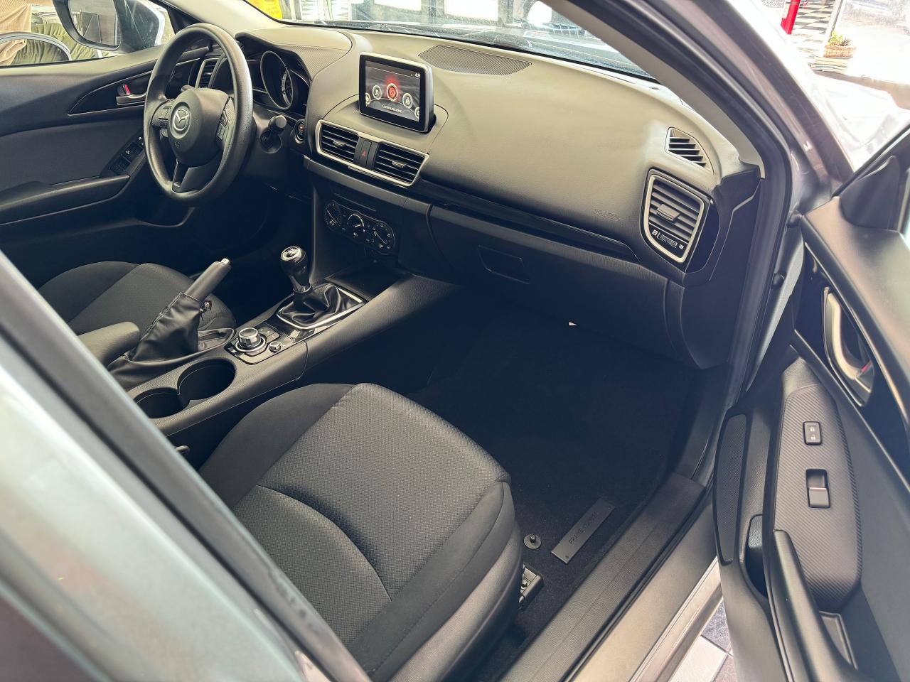 2016 Mazda MAZDA3 GX Hatch+Camera+Bluetooth+Clean Carfax Photo69