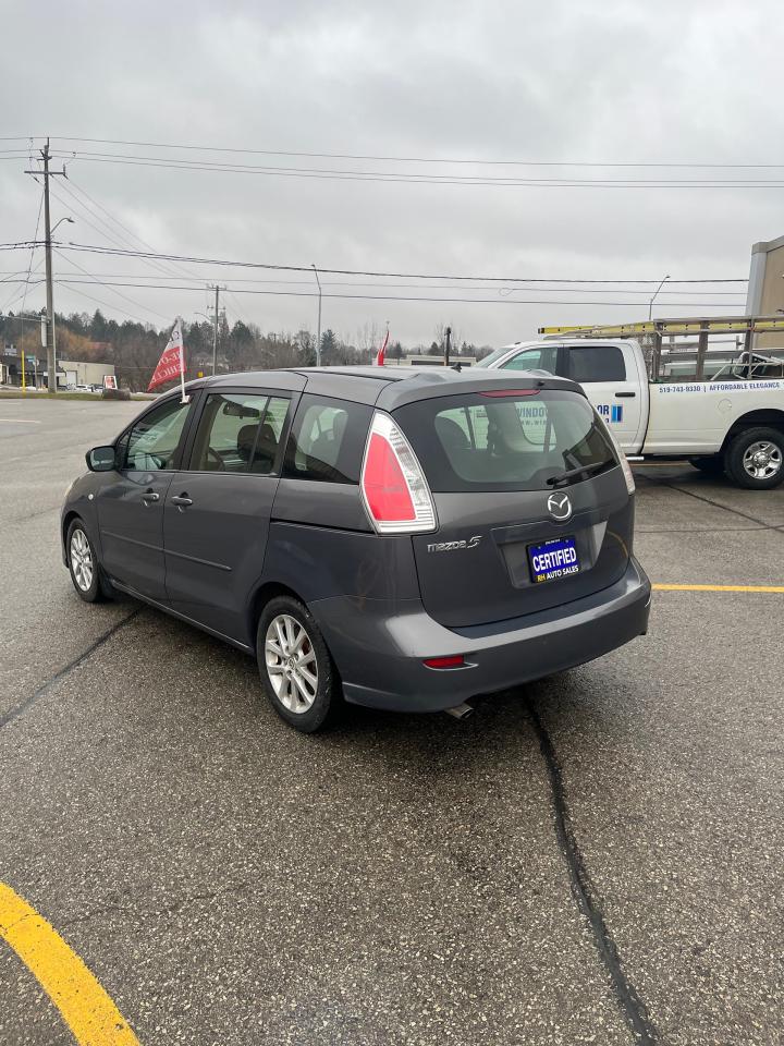 2009 Mazda MAZDA5  - Photo #4