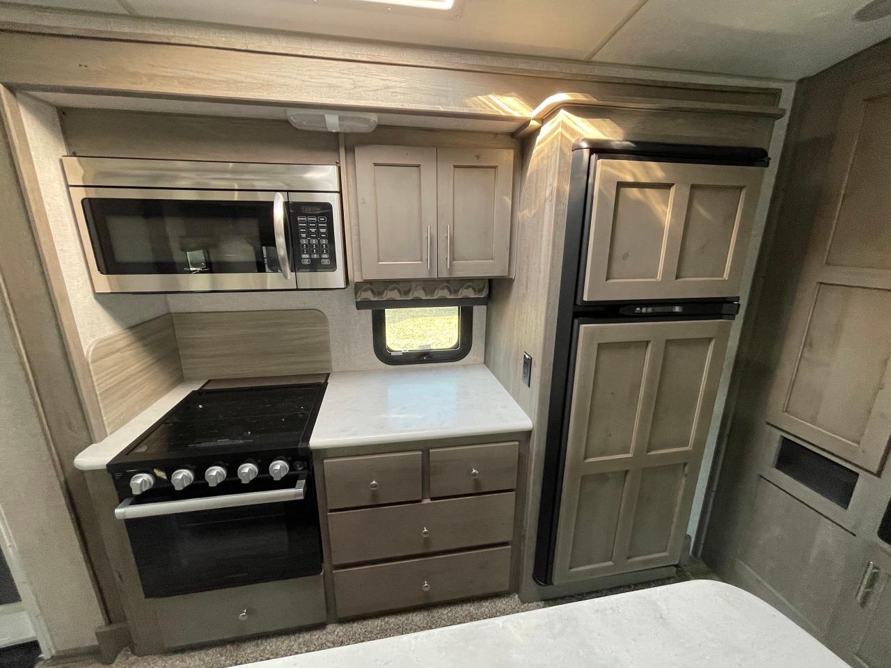 2023 Arctic Fox North Fork 28F 