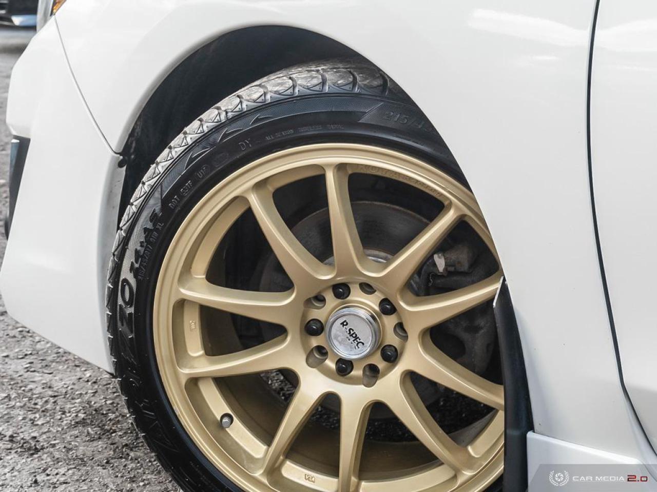 2015 Subaru Impreza HB 2.0i w/Sport Pkg *5 Speed Manual* Photo