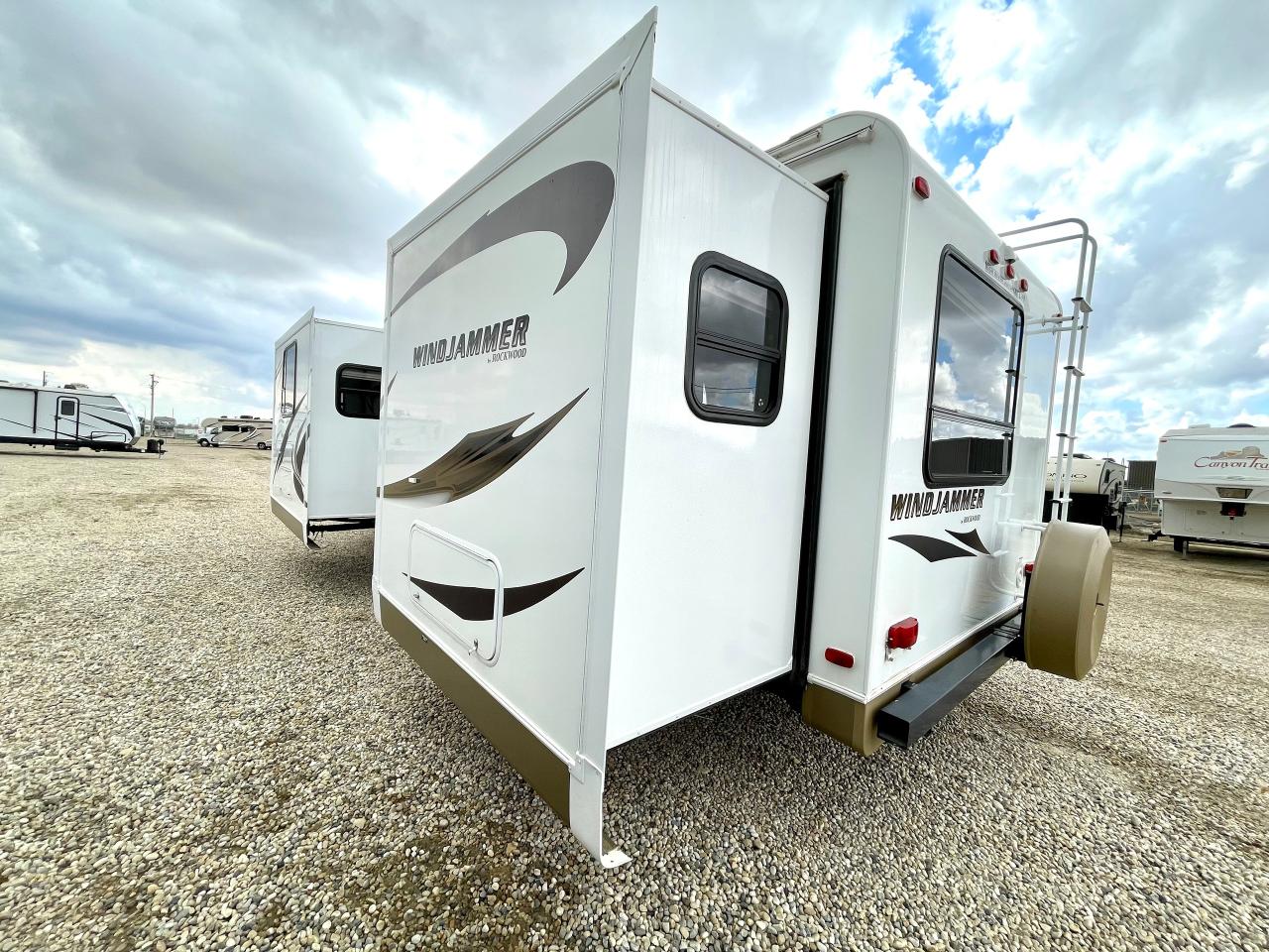 2013 Wind Jammer 2809W 