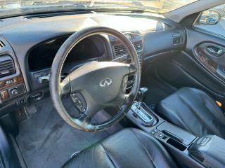 2001 Infiniti I30 Luxury w/Sunroof - Photo #9