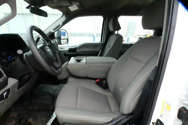 2021 Ford F-350 XL 4WD Crew Cab 8' Box w/cloth seats, BUC - Photo #10