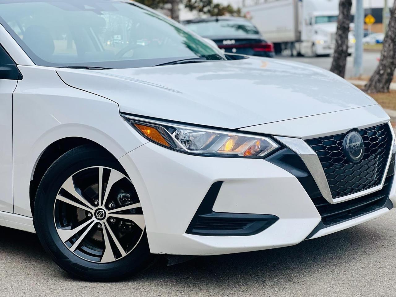 2020 Nissan Sentra SV Photo3