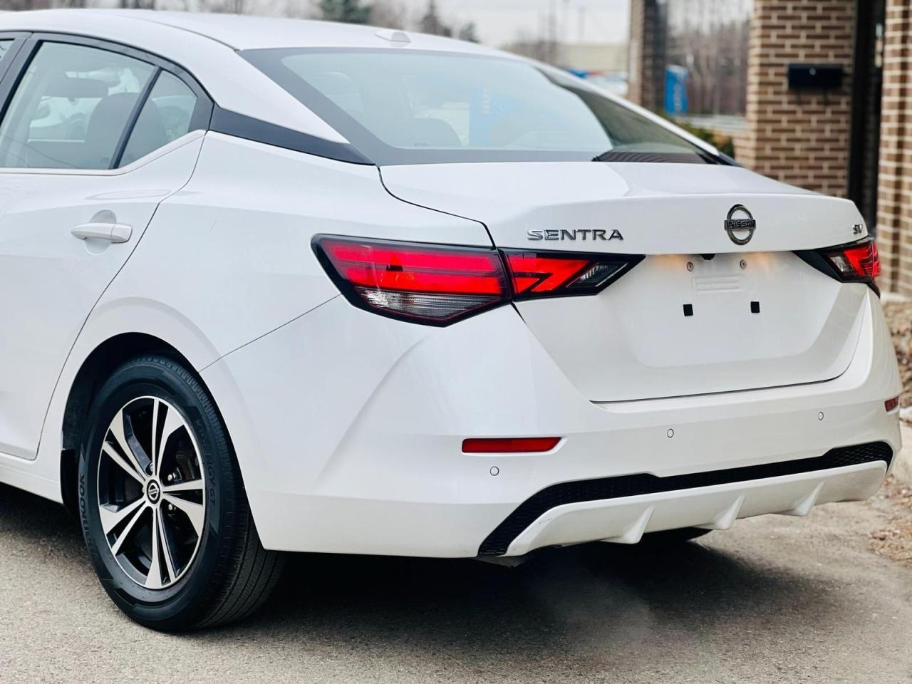 2020 Nissan Sentra SV Photo4