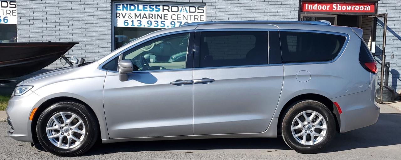 2021 Chrysler Pacifica Touring L - Photo #2