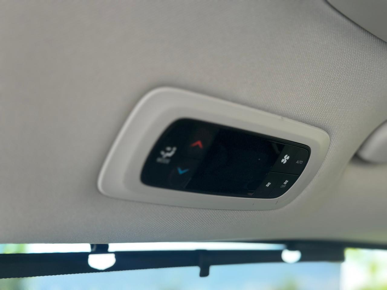 2021 Chrysler Pacifica Touring L - Photo #17