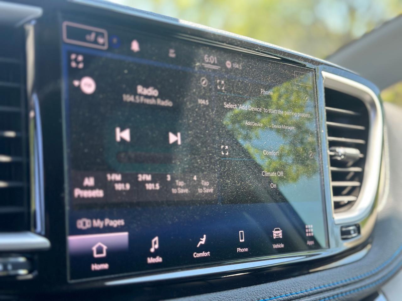 2021 Chrysler Pacifica Touring L - Photo #10