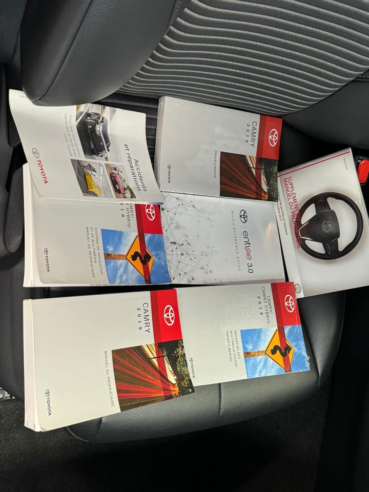 2019 Toyota Camry SE+Leather+ApplePlay+Adaptive Cruise+CLEANC CARFAX - Photo #25