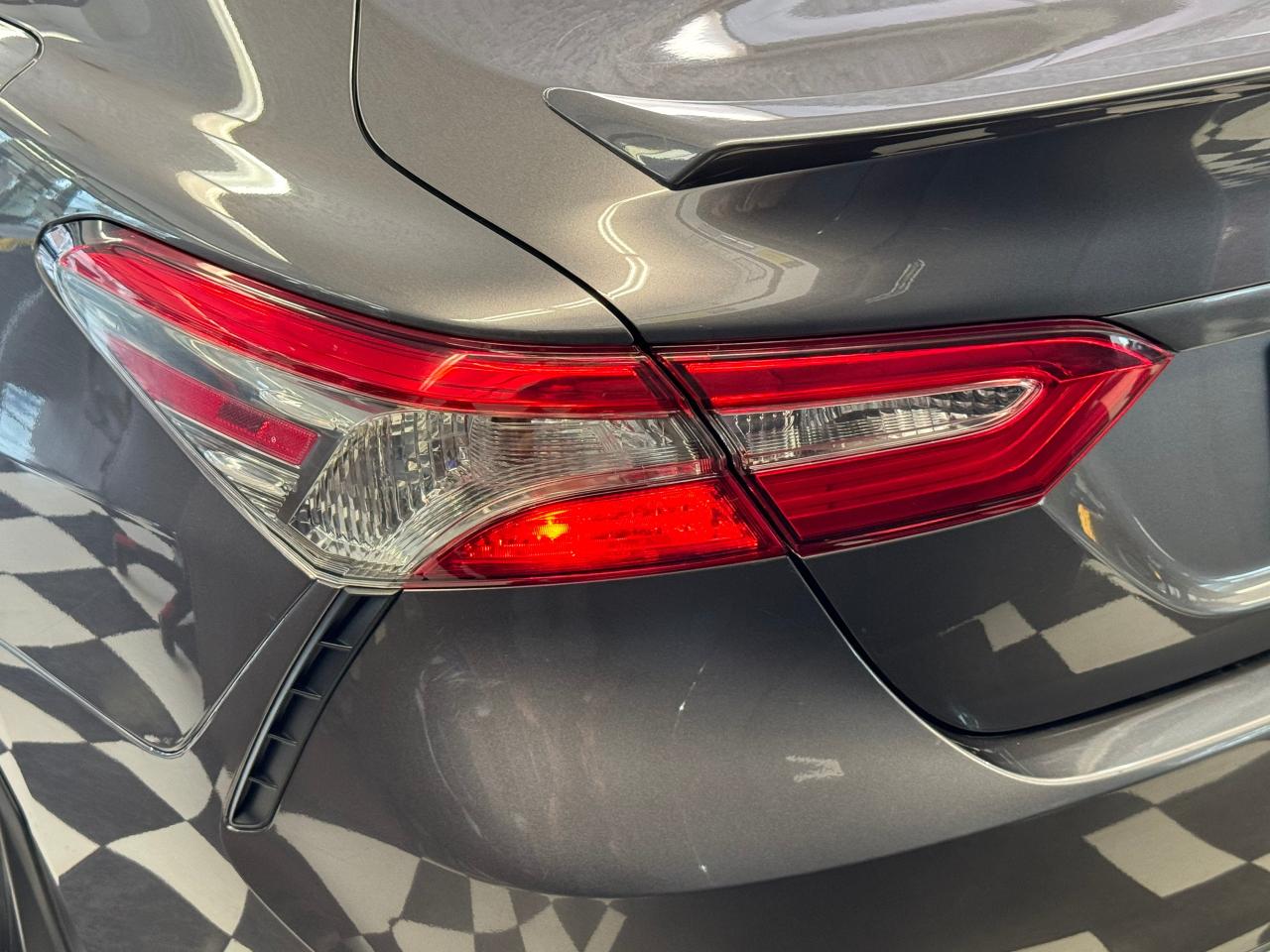 2019 Toyota Camry SE+Leather+ApplePlay+Adaptive Cruise+CLEANC CARFAX - Photo #37