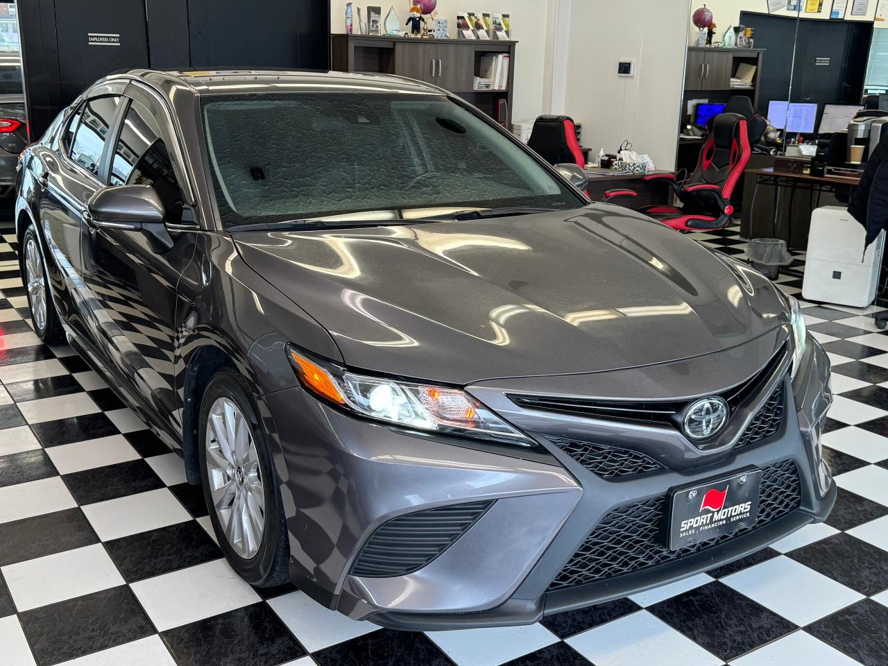 2019 Toyota Camry SE+Leather+ApplePlay+Adaptive Cruise+CLEANC CARFAX - Photo #5