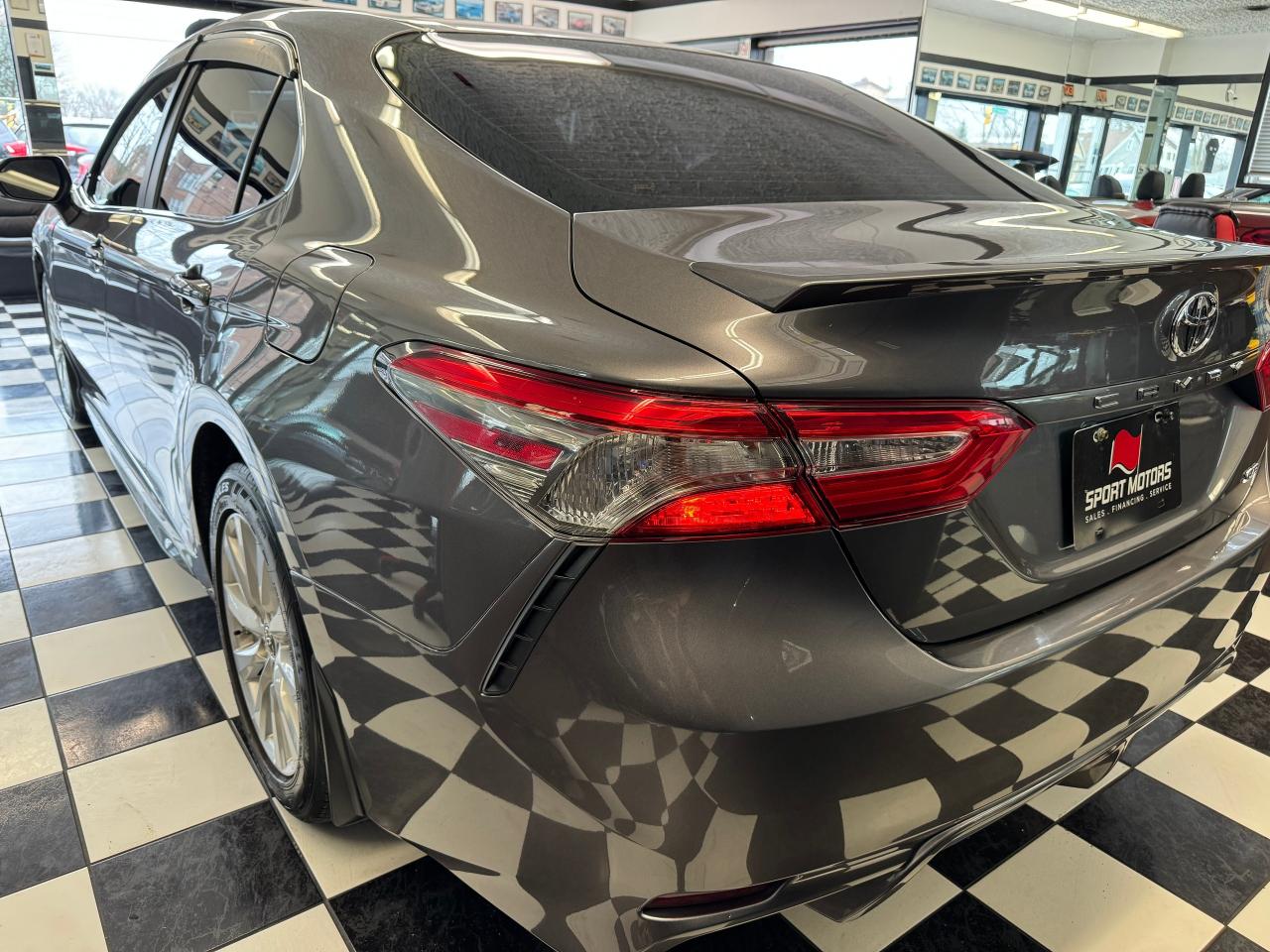 2019 Toyota Camry SE+Leather+ApplePlay+Adaptive Cruise+CLEANC CARFAX - Photo #36