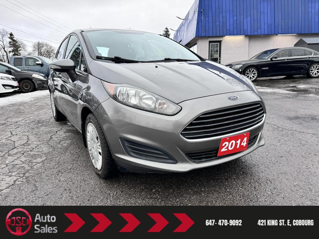 2014 Ford Fiesta SE - Photo #1