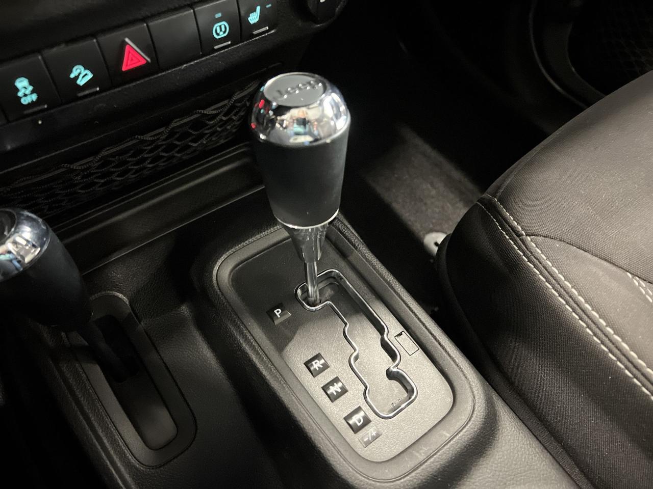 2014 Jeep Wrangler Unlimited SAHARA 4x4| HARD TOP | HTD SEATS |ONLY 89,000 KMS! Photo