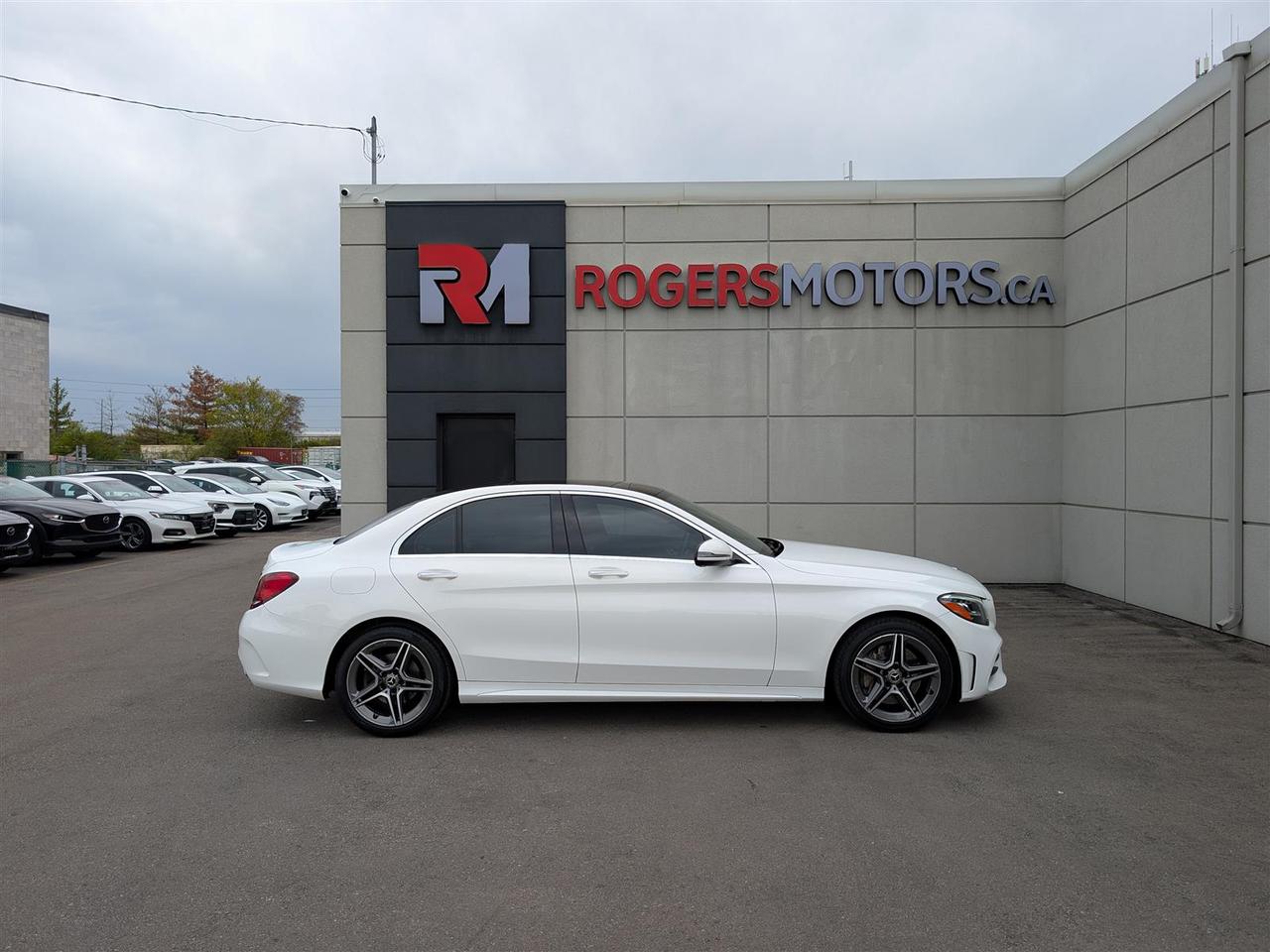 2020 Mercedes-Benz C 300 4MATIC - NAVI - PANO ROOF - REVERSE CAM Photo