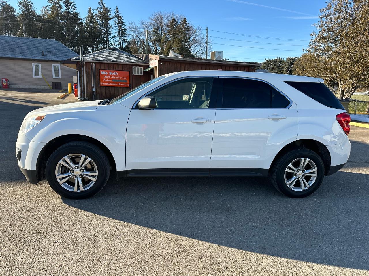 2015 Chevrolet Equinox LS - Photo #4