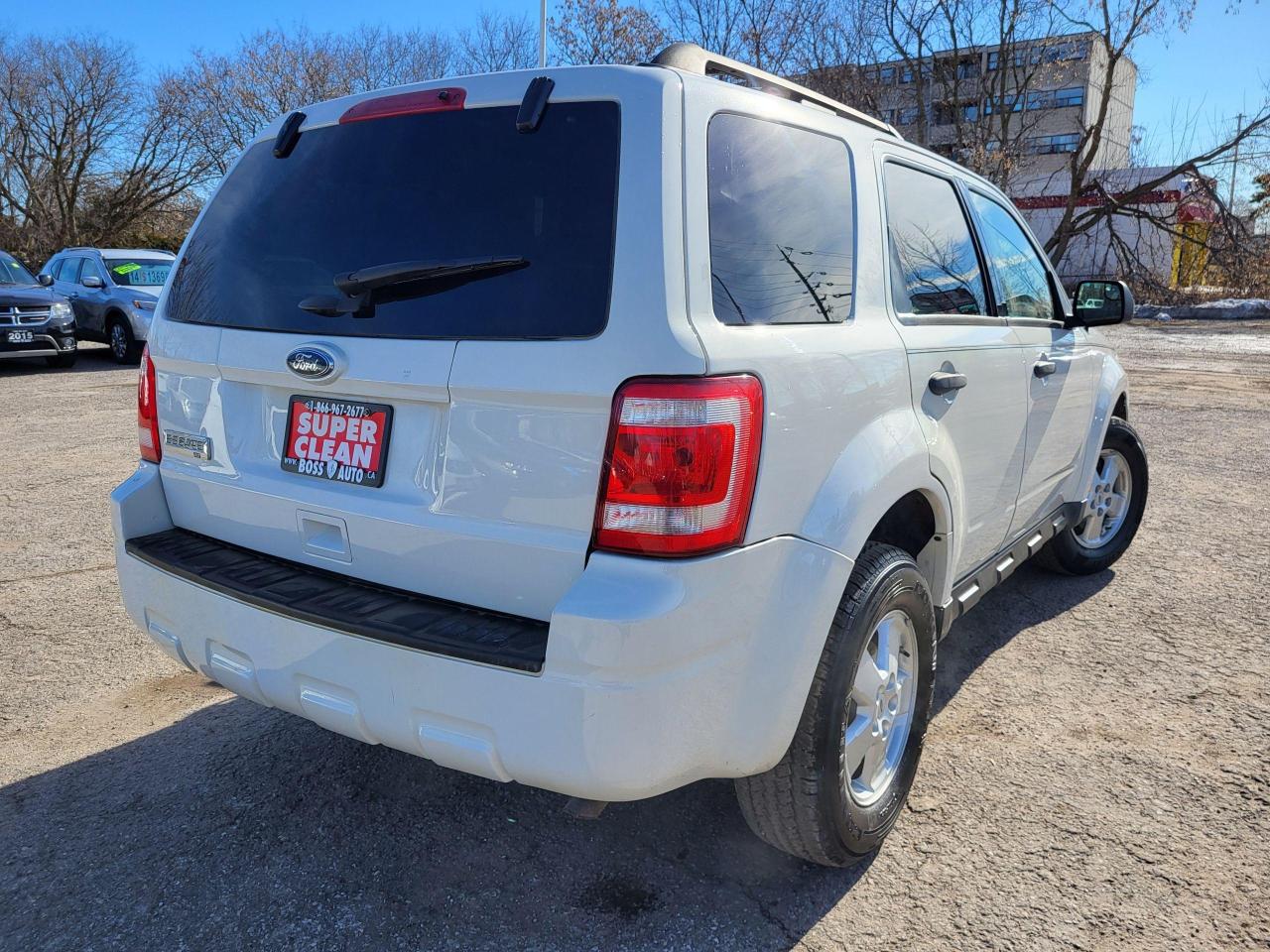 2011 Ford Escape XLT Photo4