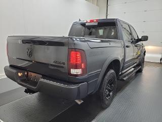 2021 RAM 1500 Classic WARLOCK 4X4 CREW CAB 5'7" BOX - Photo #2