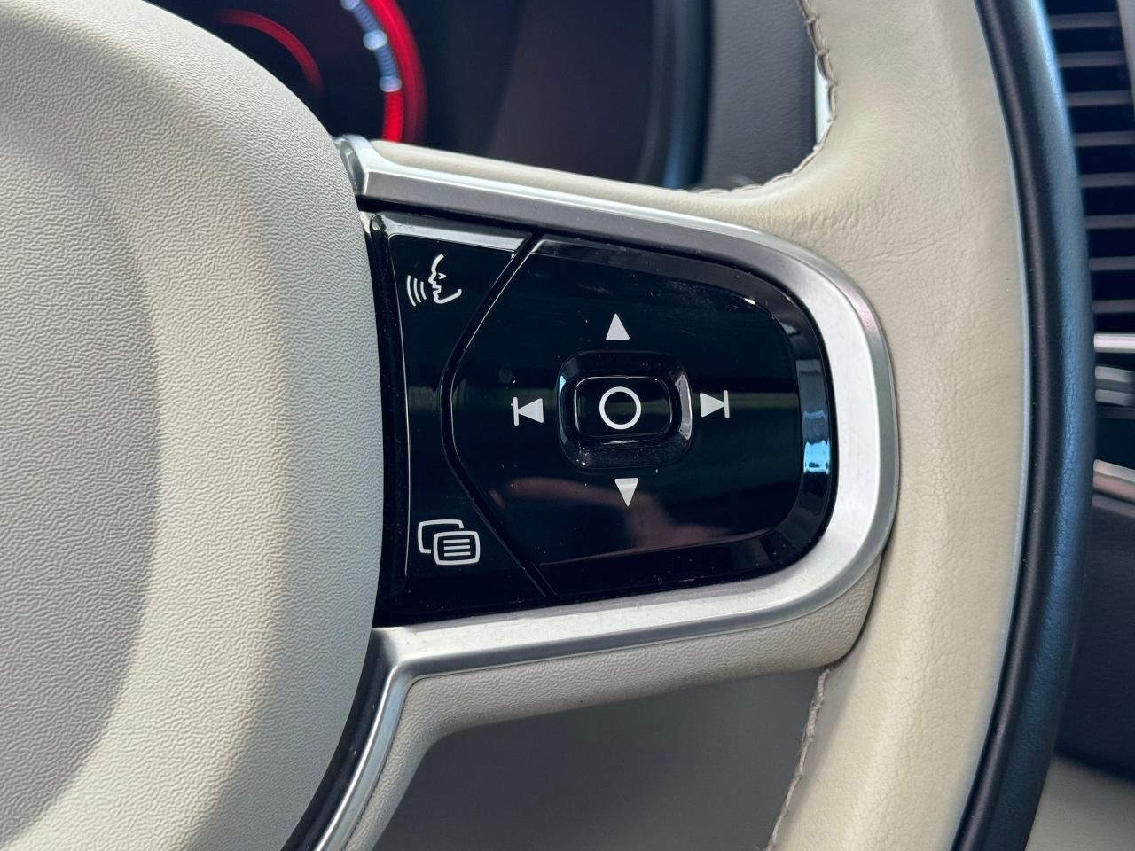 2019 Volvo XC90 Inscription T6 AWD 7 Passenger+CLEAN CARFAX - Photo #51